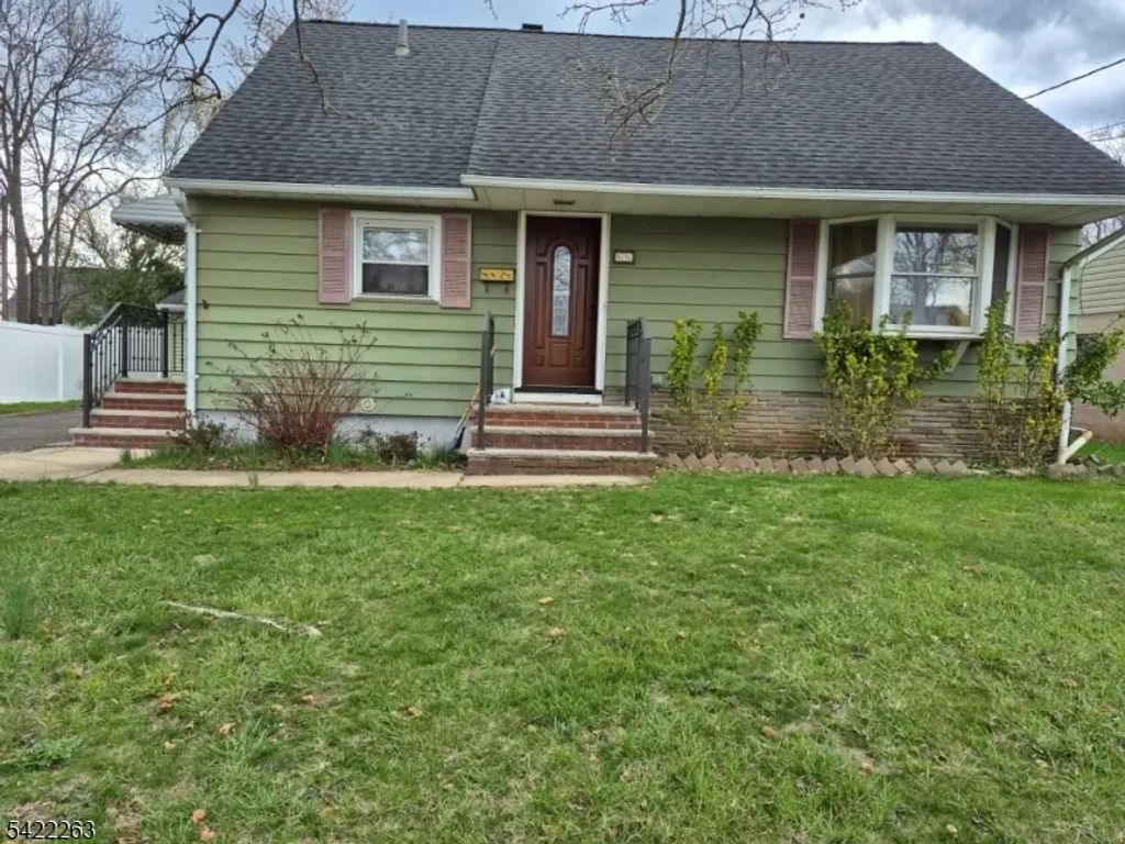 66 Independence Dr, Roselle Boro