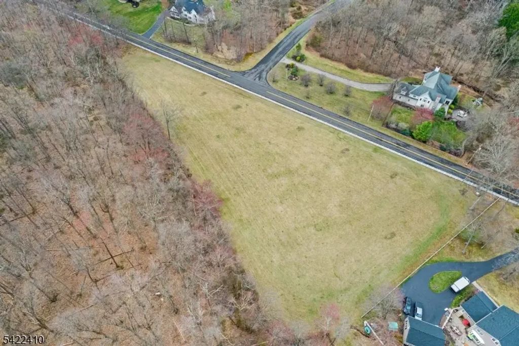 44a Broadway Road, Warren Twp.
