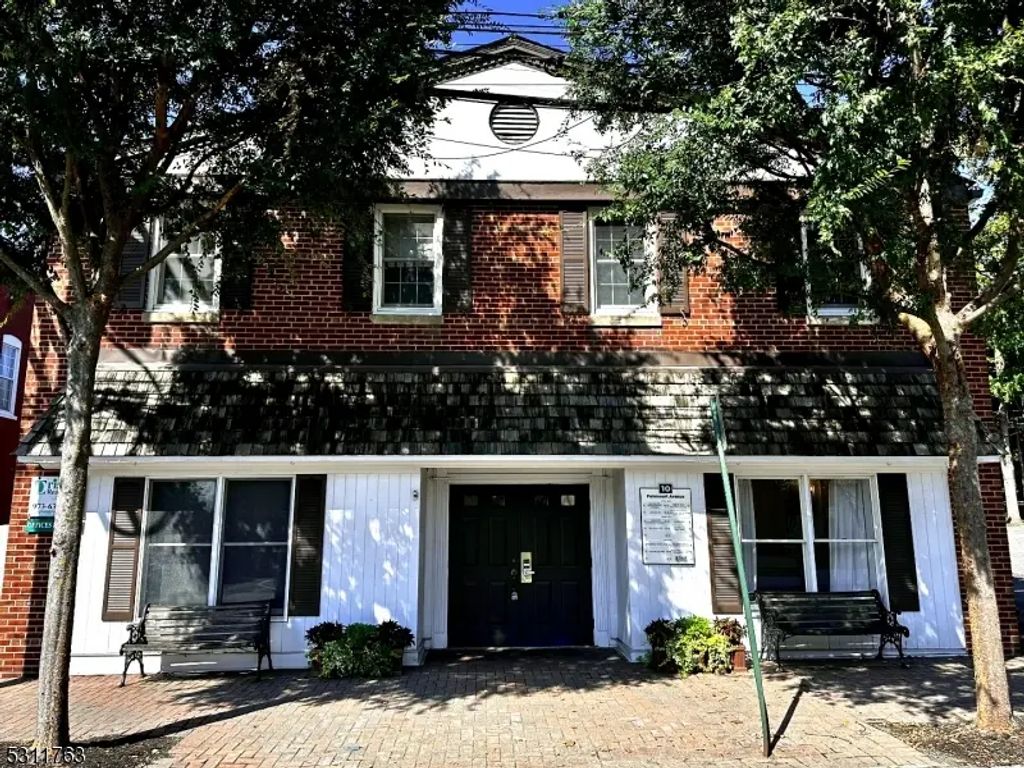 10 Fairmount Ave, Chatham Boro