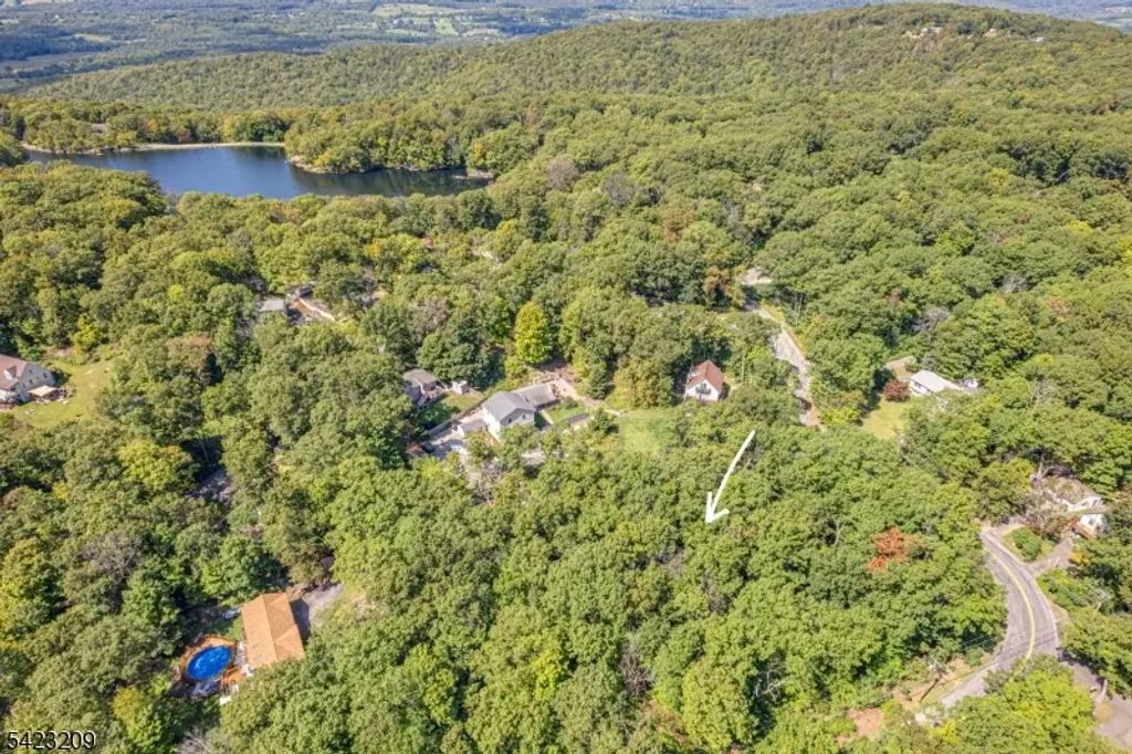 5 Splitrock Ln, Vernon Twp.