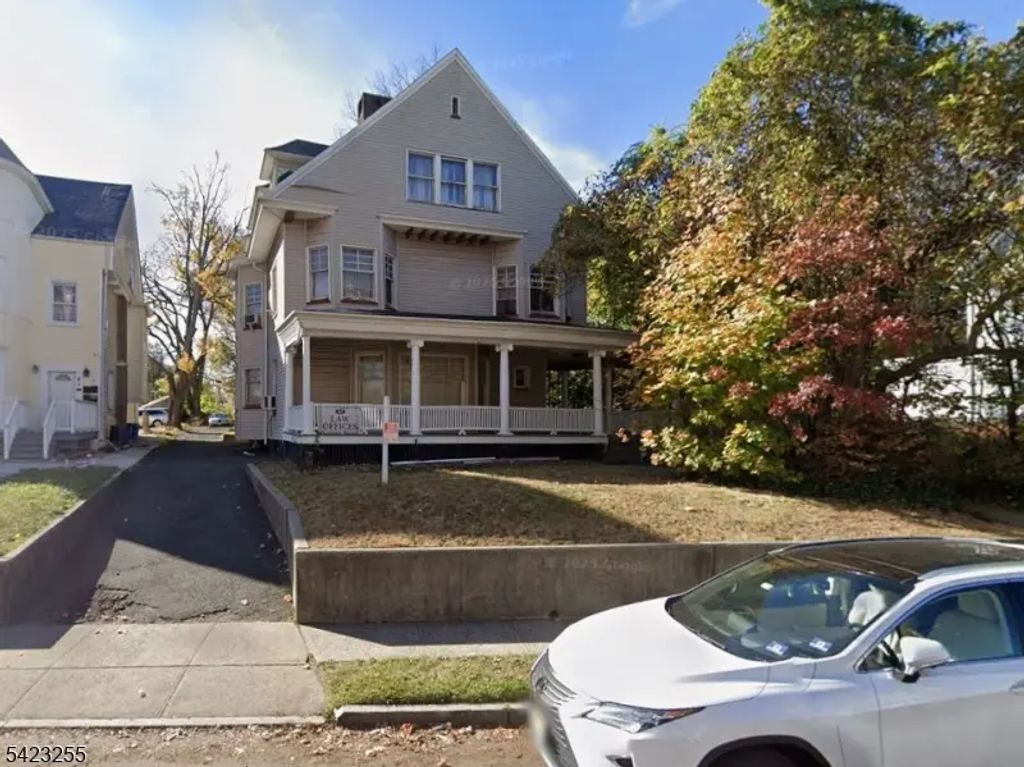 63 Washington St, East Orange City