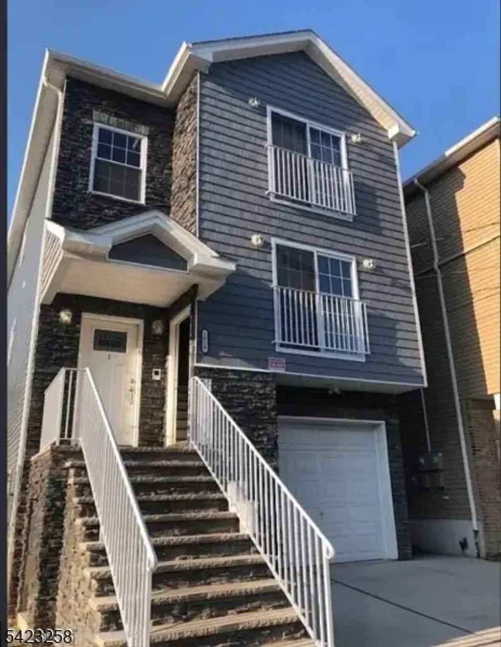 1019 E Grand St, Elizabeth City