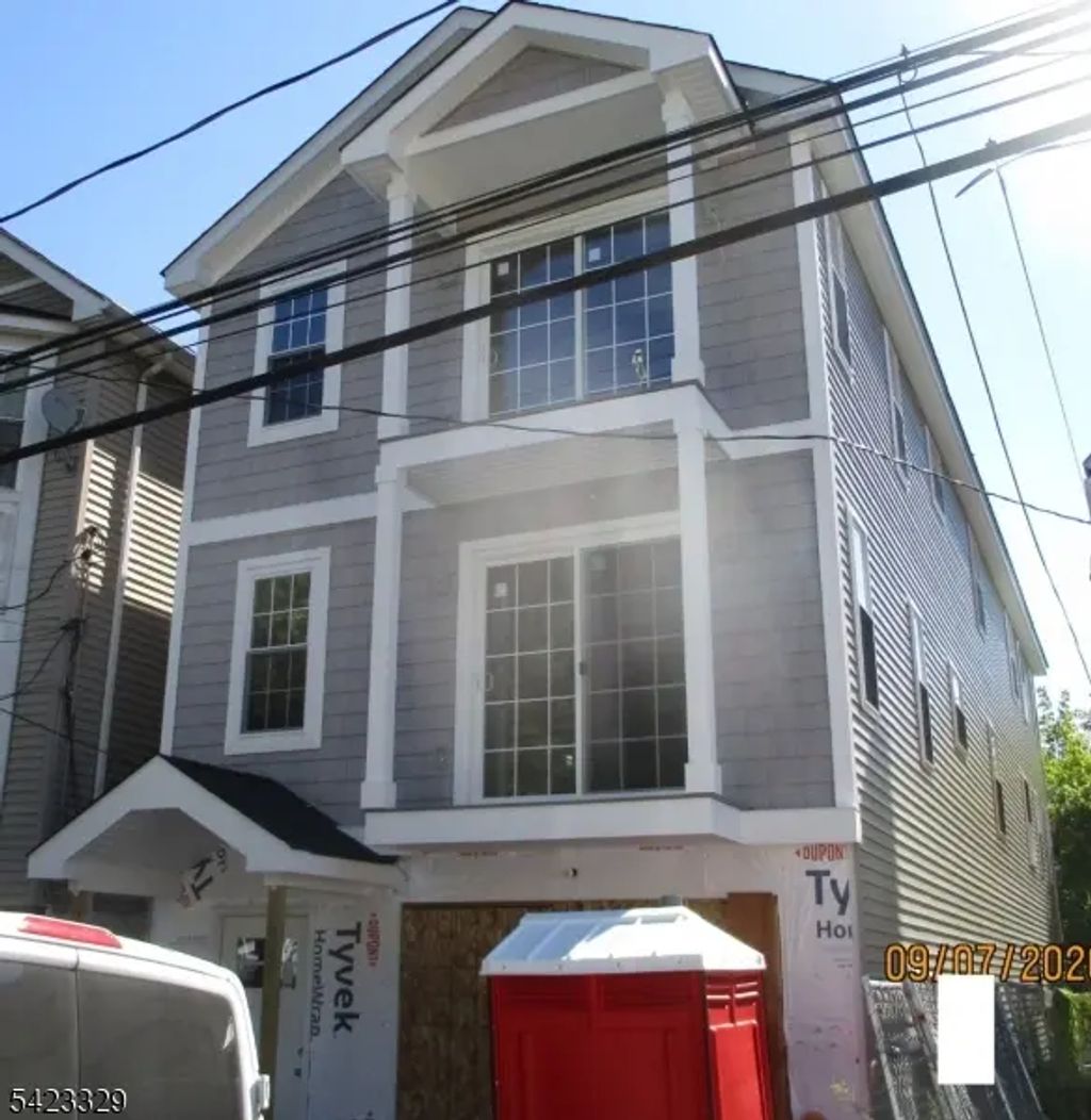 71 N 14th St, Newark City