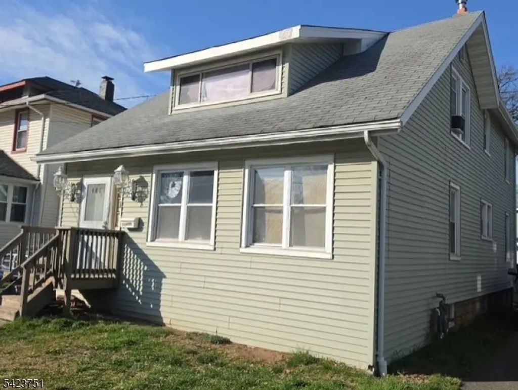 427 Robins St, Roselle Boro