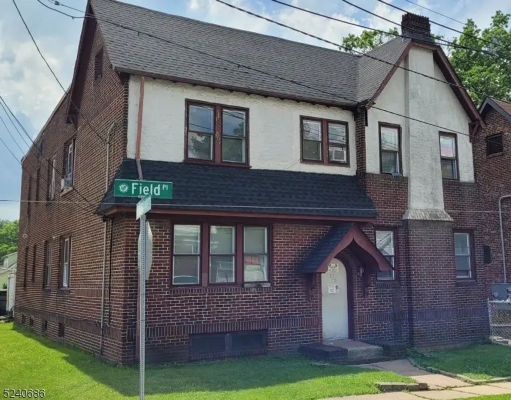 326 Field Pl, Hillside Twp.