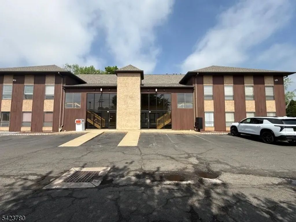 495 Union Ave, Middlesex Boro