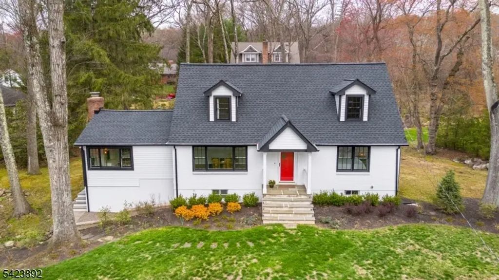 289 Boulevard, Mountain Lakes Boro