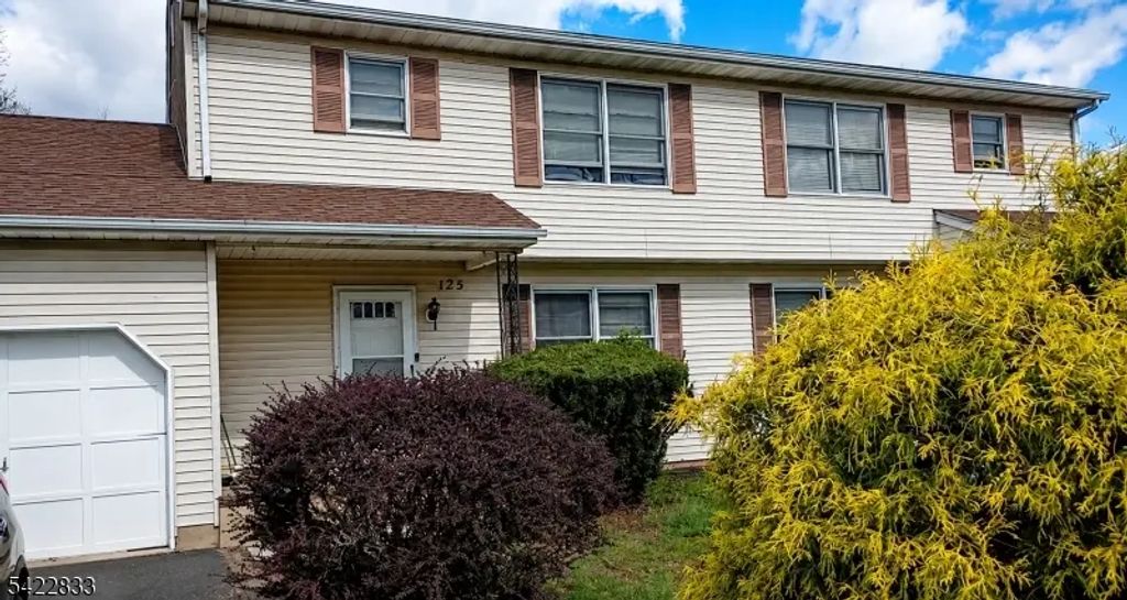 125 Alcorne St, Franklin Twp.
