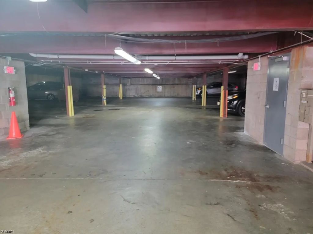 63-69 Rome St, Newark City