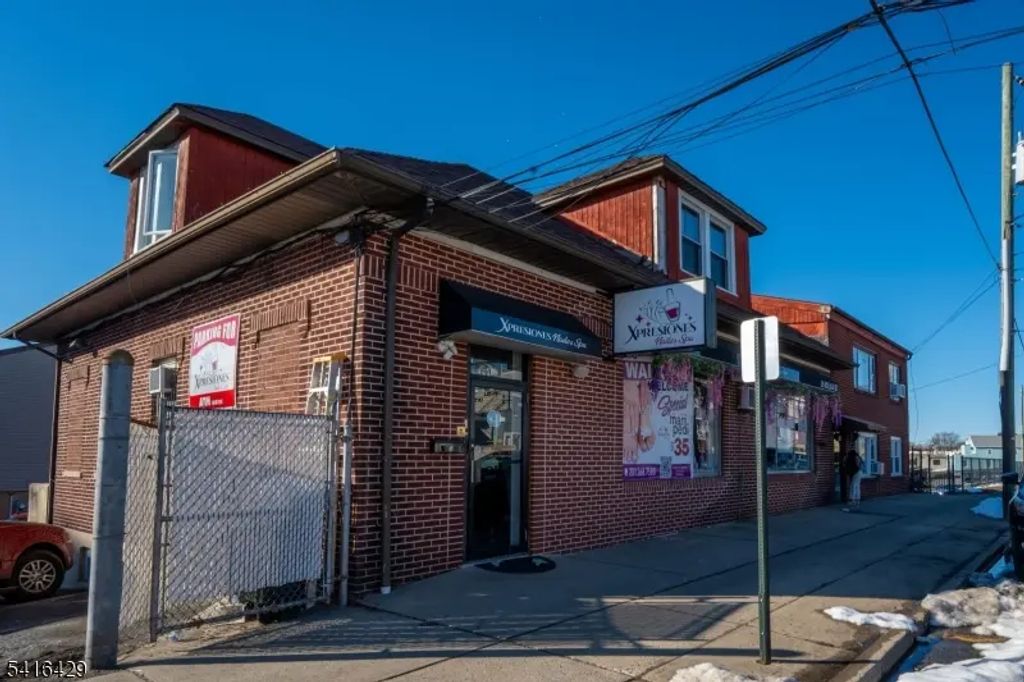 235 Midland Ave, Garfield City