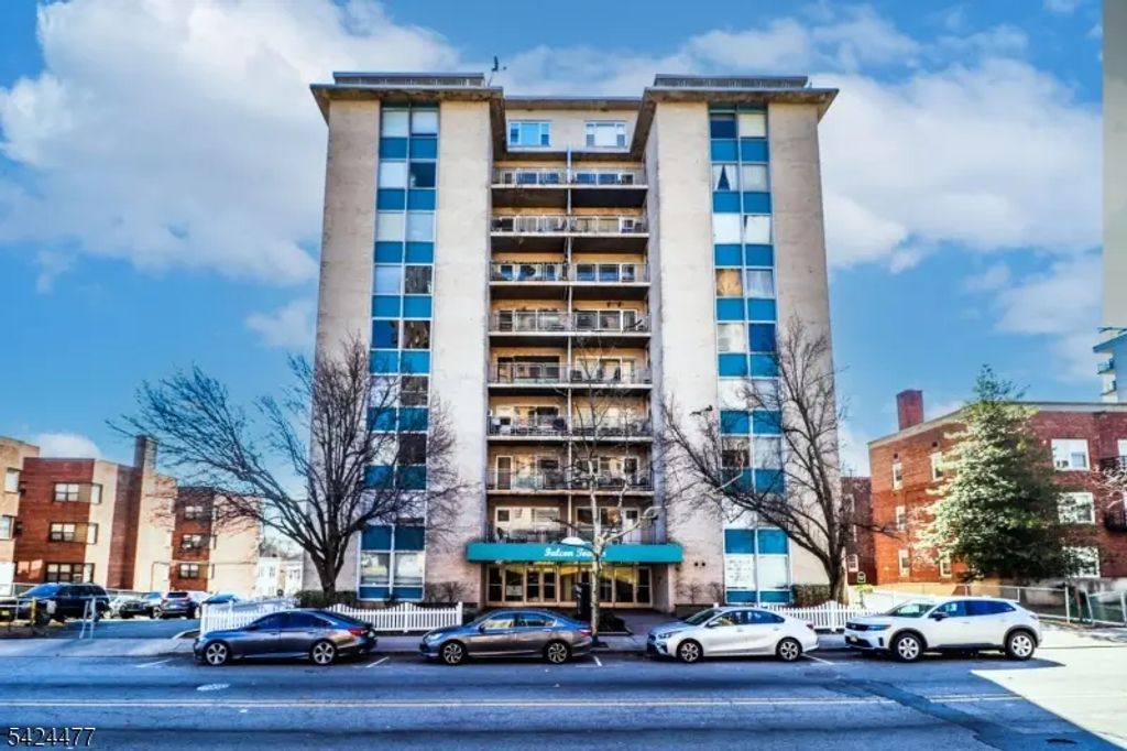 276 Prospect St, East Orange City
