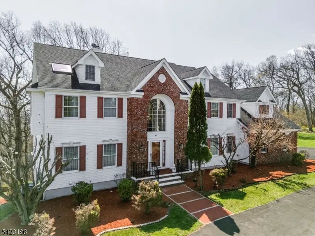 47 Scheurman Terrace, Green Brook Twp.