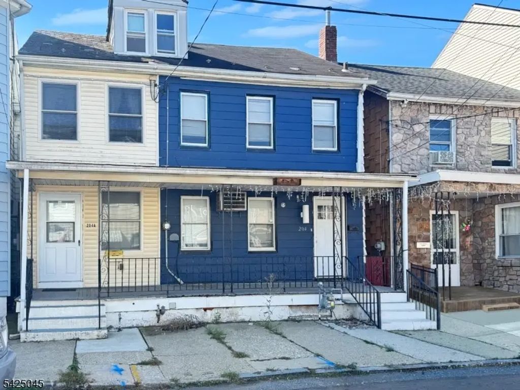 204 Mercer St, Phillipsburg Town