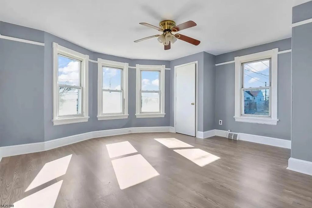 929 Bordentown Rd, Burlington City