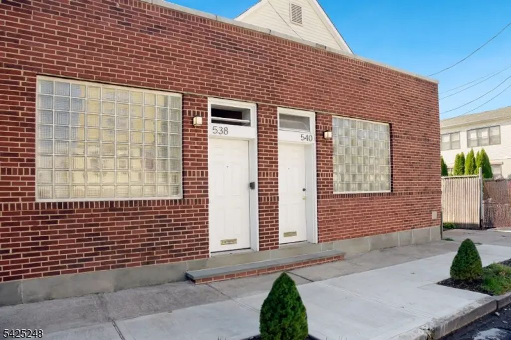 540 Joyce St, City Of Orange Twp.