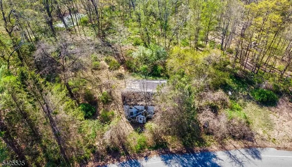 126 Meriden Rd, Rockaway Twp.