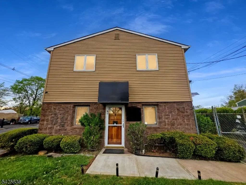 97 Frank St, Franklin Twp.