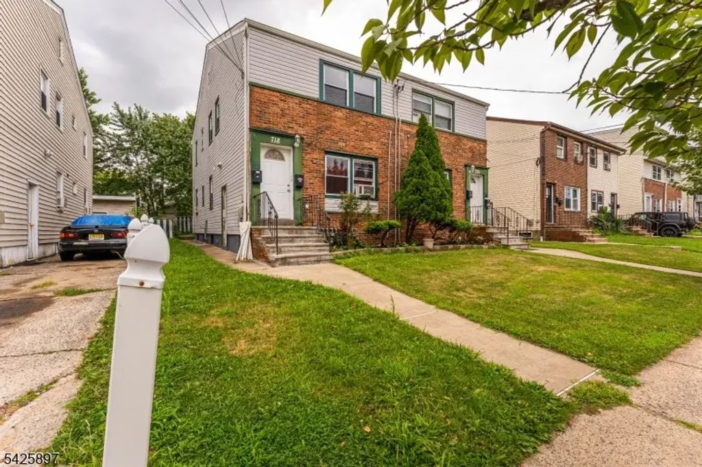 718-722 Thomas St, Elizabeth City