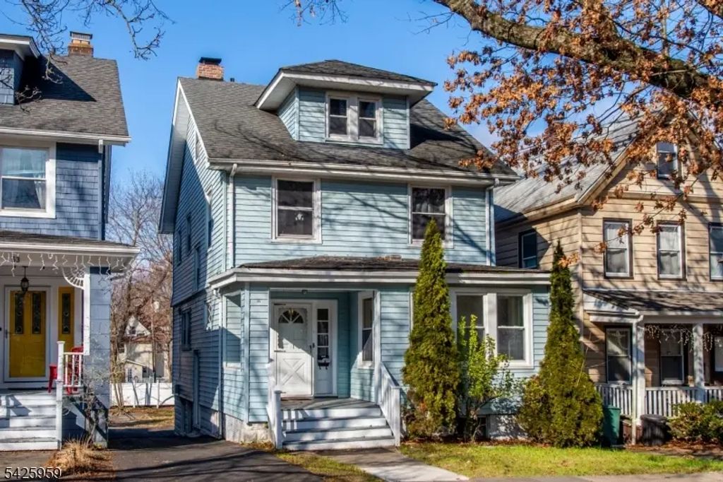 51 Riggs Pl, South Orange Village Twp.