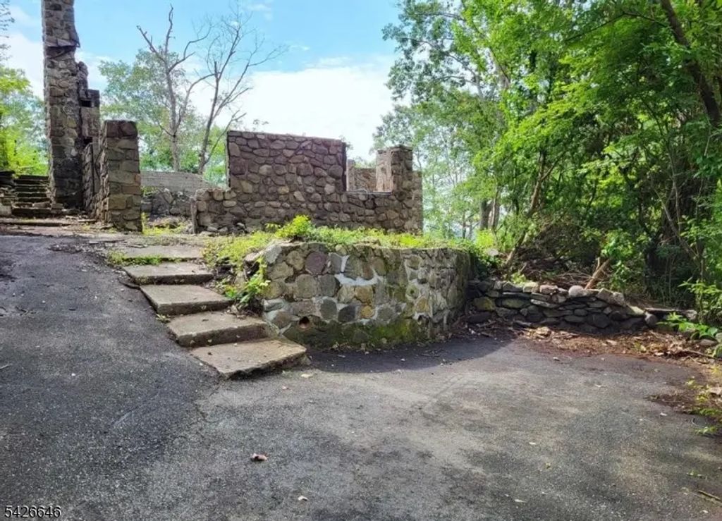 46 Kushaqua Trl, West Milford Twp.