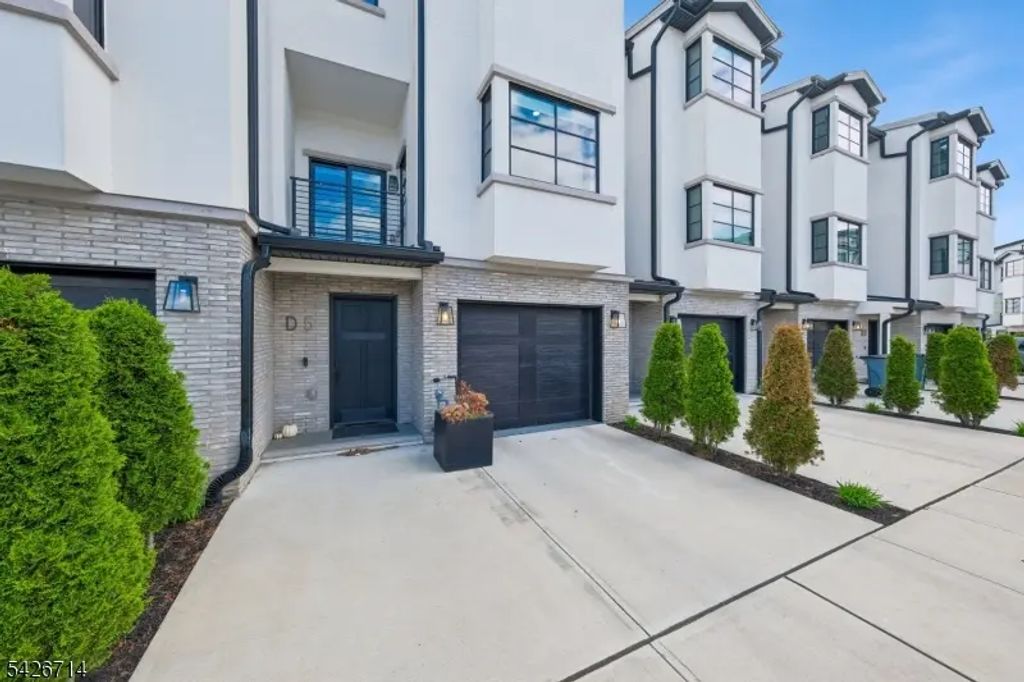5 Harbor Front Ter, Elizabeth City