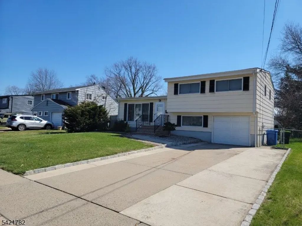 139 Throckmorton Ln, Old Bridge Twp.