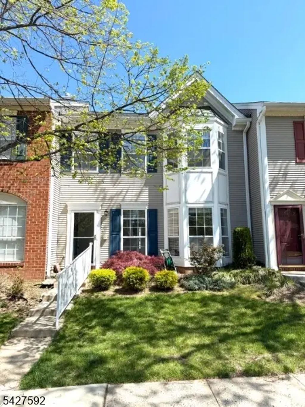 111 Columbus Dr, Franklin Twp.