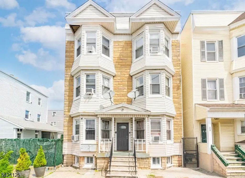 237 Astor St, Newark City