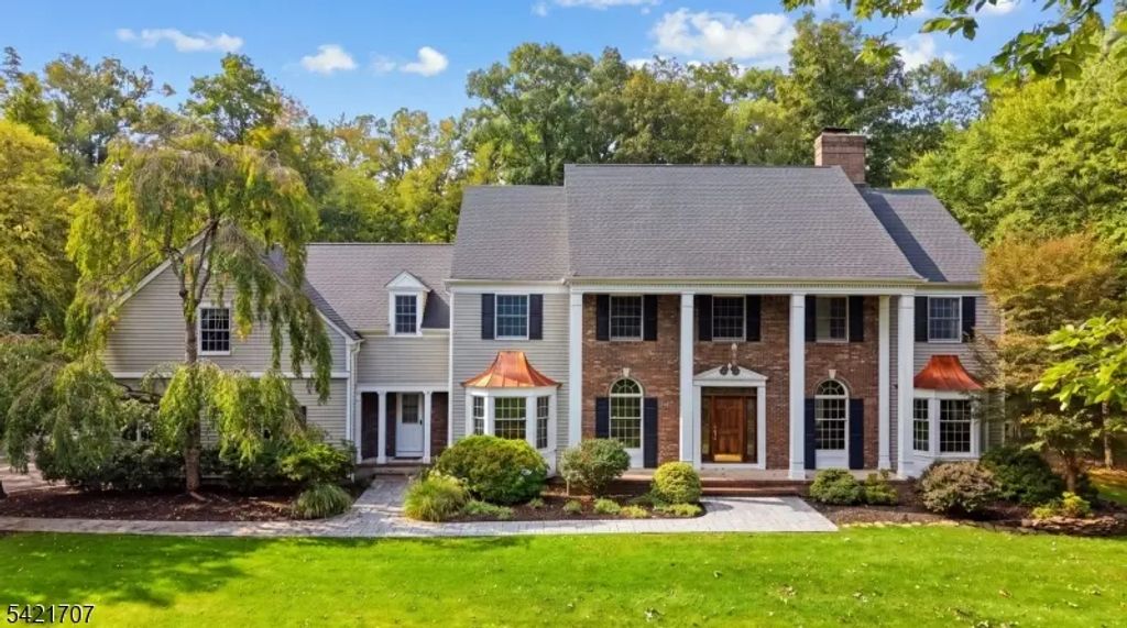 3 Lockwood Dr, Bridgewater Twp.