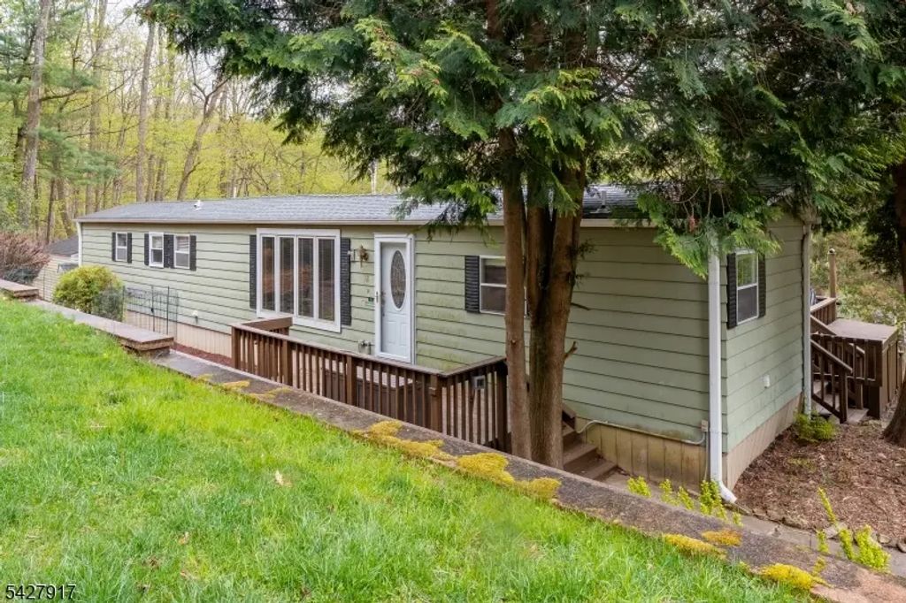 12 Timbercroft Rd, High Bridge Boro