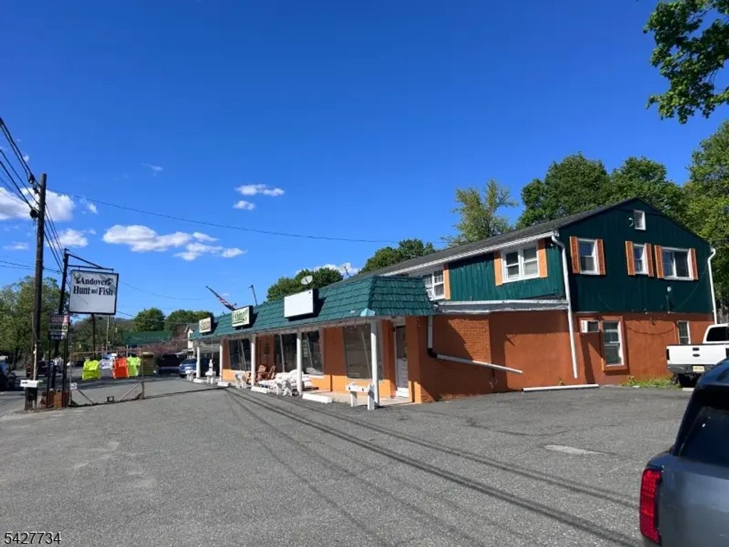 196 Main St, Andover Boro