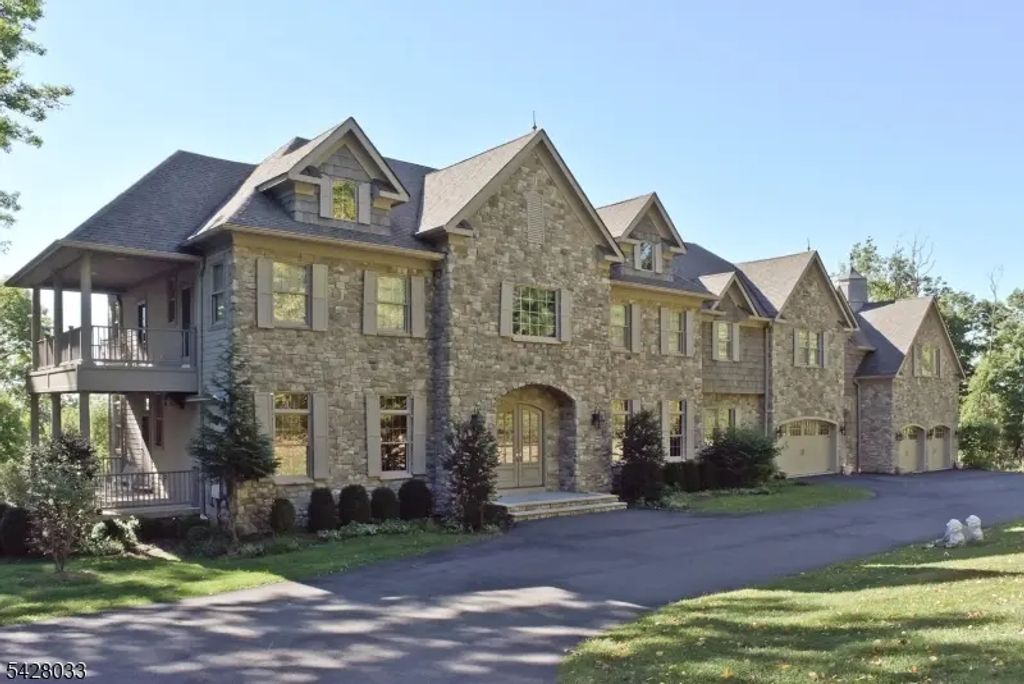 2 Chilton Rd, Chester Twp.