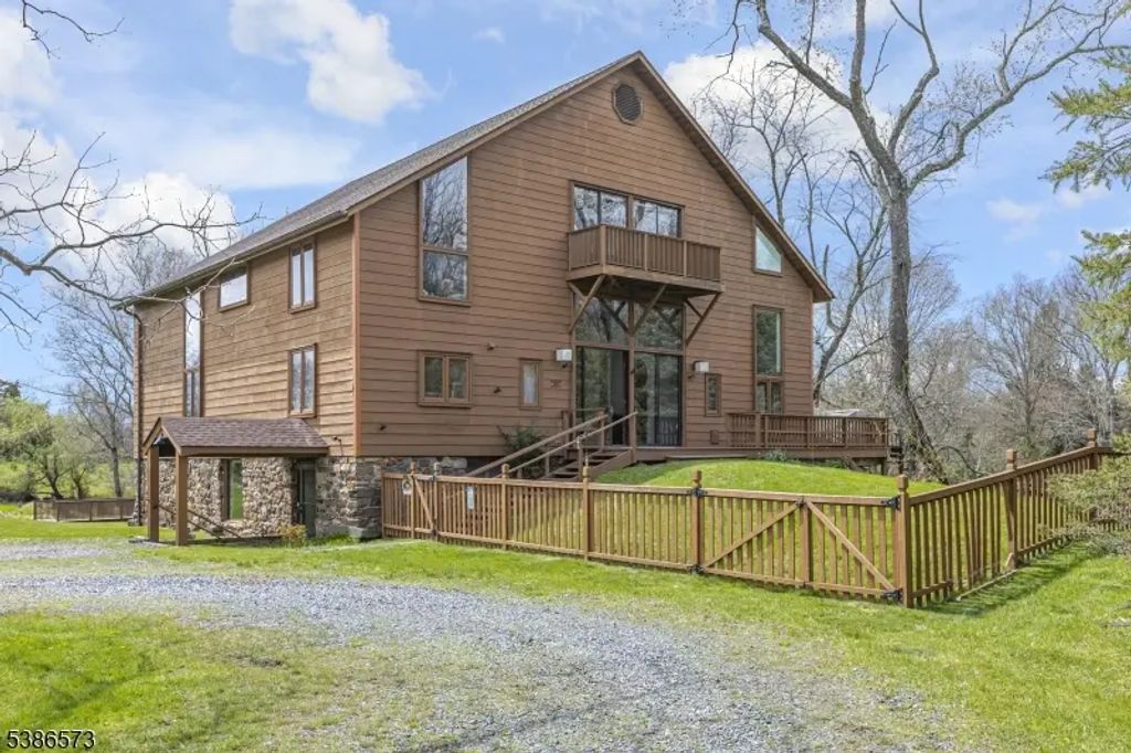 900 Canal Rd, Franklin Twp.