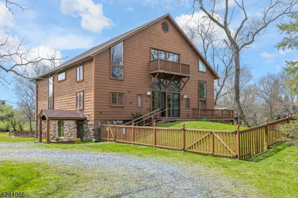 900 Canal Rd, Franklin Twp.