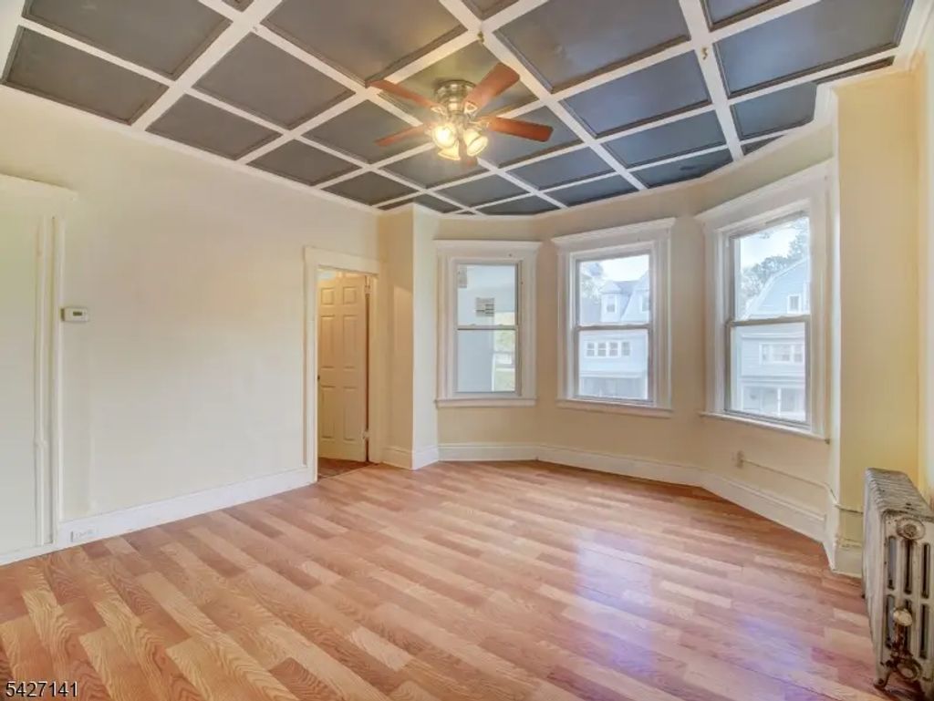 45 N 18th St, East Orange City