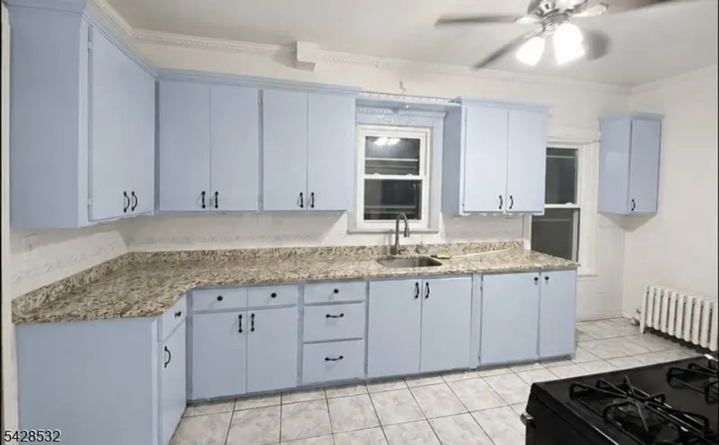 263 Amherst St, East Orange City