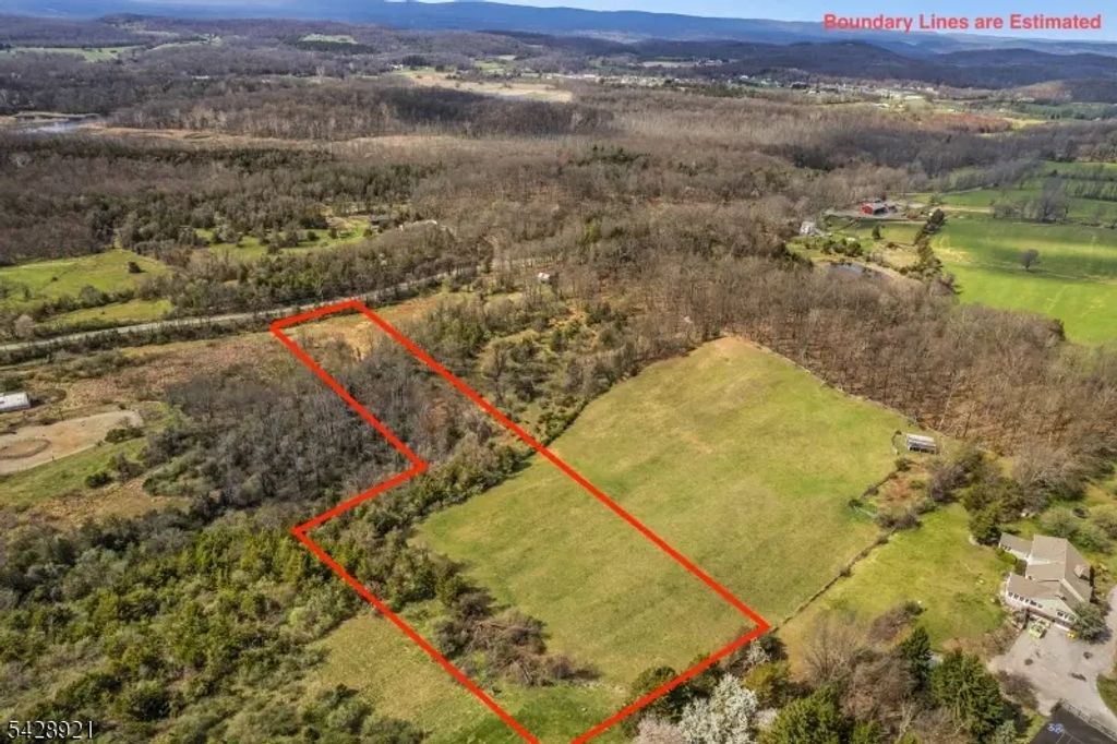 114 Old Beaver Run Rd, Lafayette Twp.