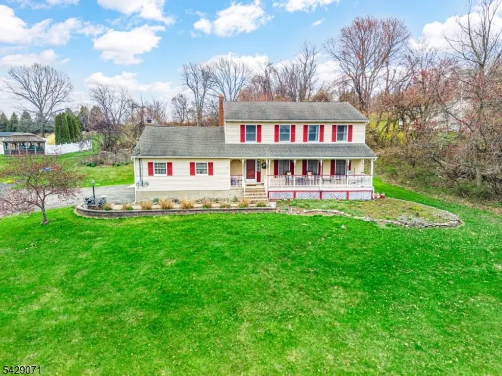 1782 County Rd 565, Vernon Twp.