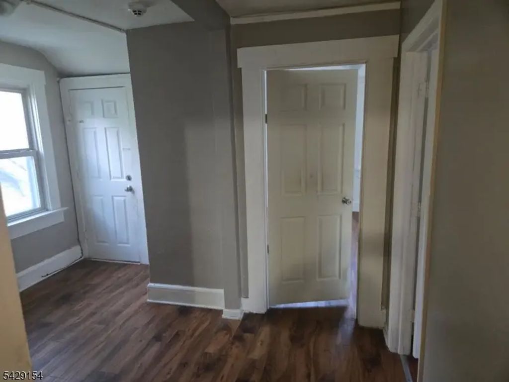 144 Mapes Ave, Newark City