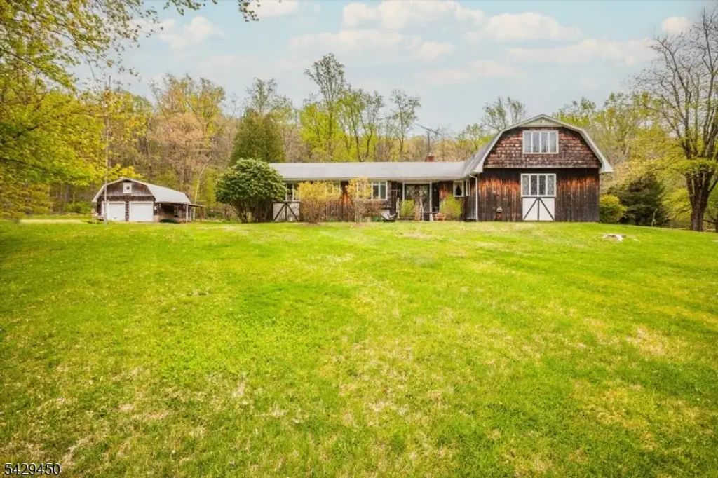 49 Frog Hollow Rd, Tewksbury Twp.