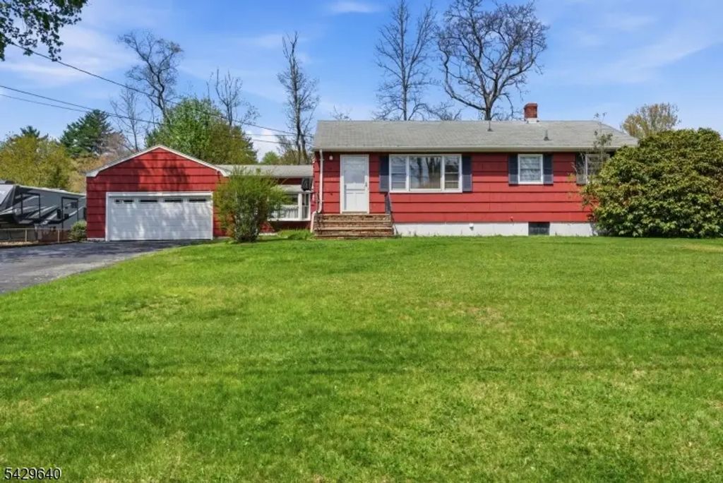 49 Heather Hills Dr, Jefferson Twp.