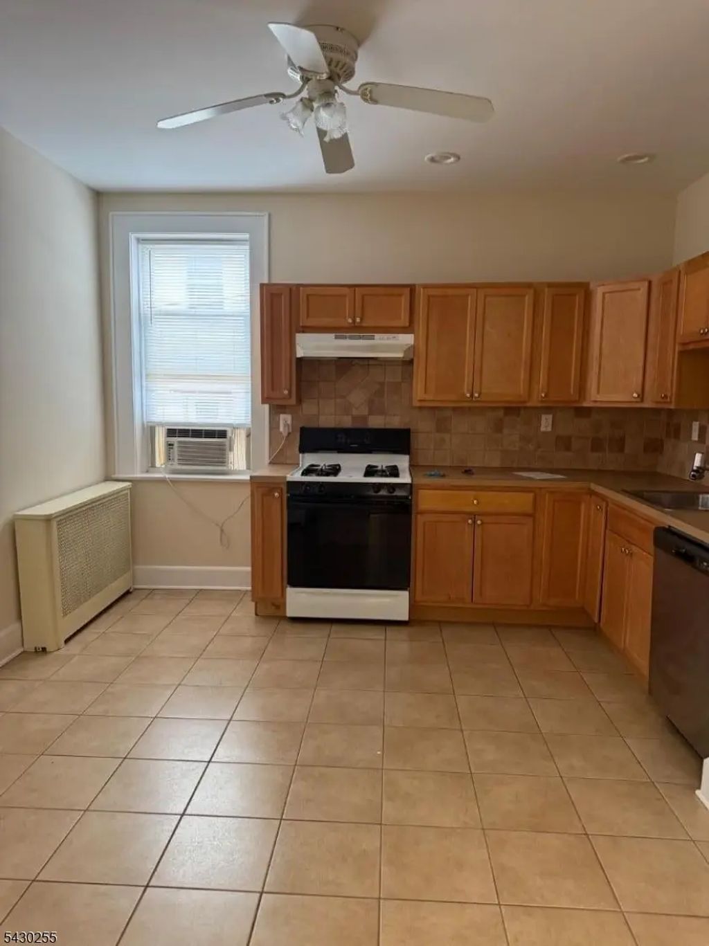 22 Baldwin St, Montclair Twp.