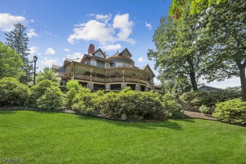 33 Edgemere Ave, Mount Arlington Boro