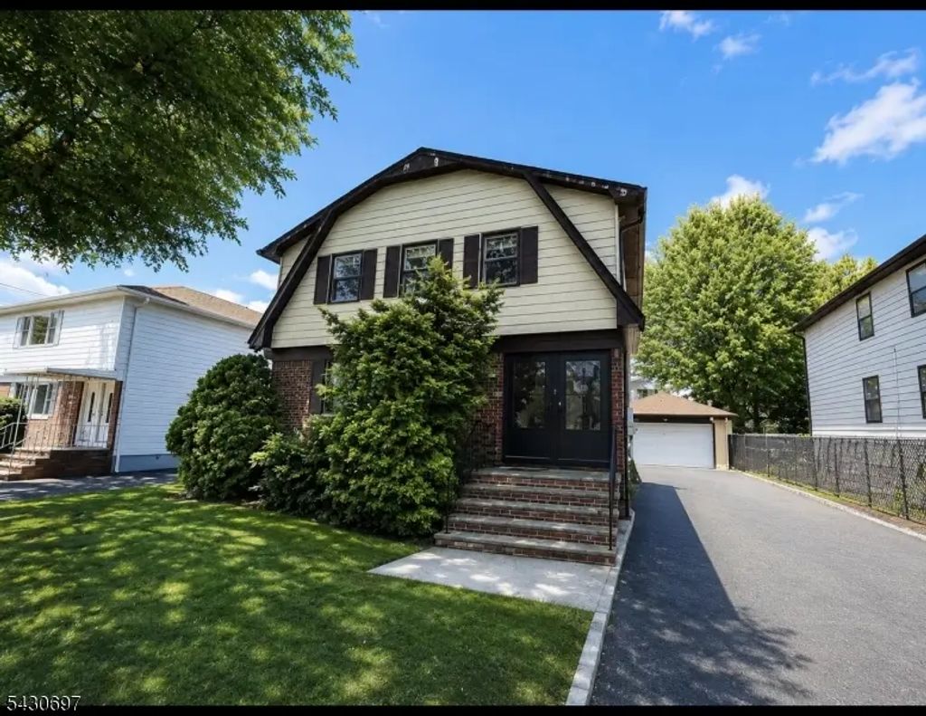 2479 Dayton Ave, Union Twp.