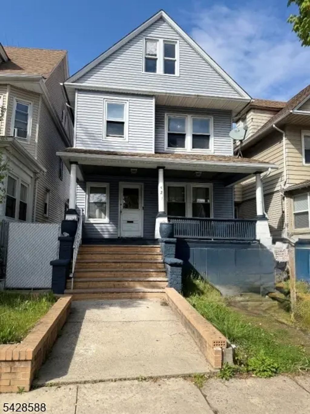 52 Clifford St, East Orange City
