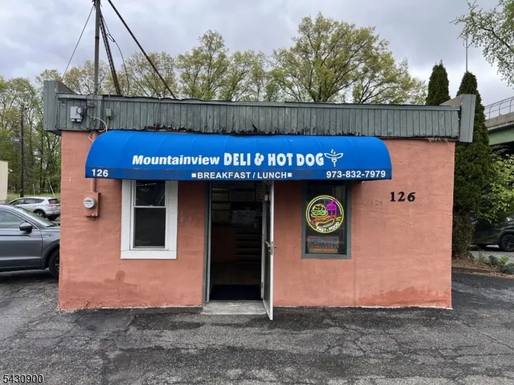 126 Mountainview Blvd, Wayne Twp.