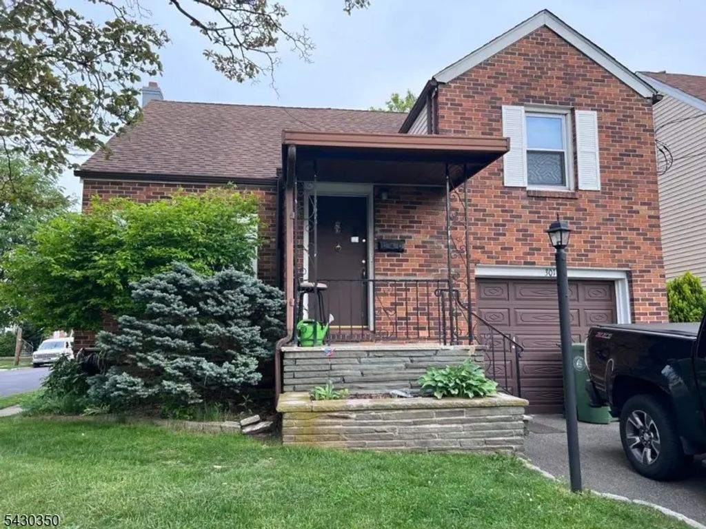 301 W Elm St, Linden City