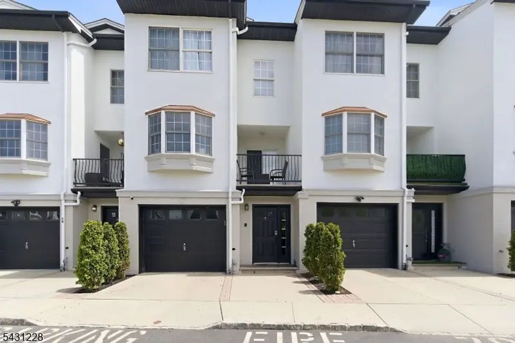 7 Harbor Front Ct. Unit C7, Elizabeth City