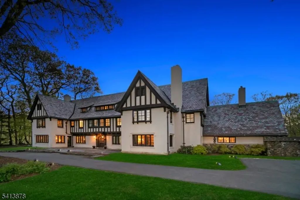 251 Mountainside Rd, Mendham Twp.