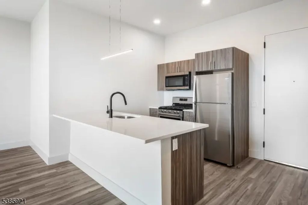 55 Washington St, East Orange City